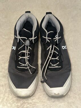 On Running Black and White Lace-Lock Sneakers
